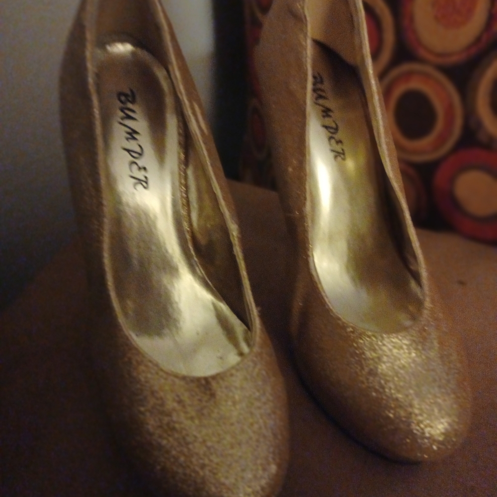 Bumper Size 6 1/2 Shimmering Gold